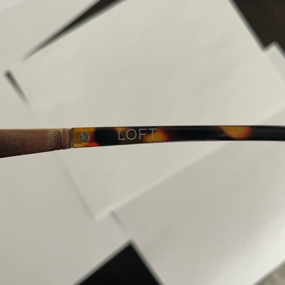 💥SALE💥 NWOT LOFT Tortoise Shell Sunglasses with Gold Detailing on Sides - Picture 7 of 9